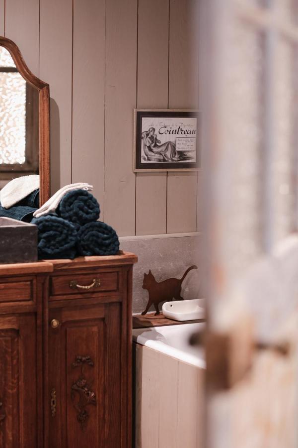 Les Chambres Du Chat Sainte-Cécile Esterno foto